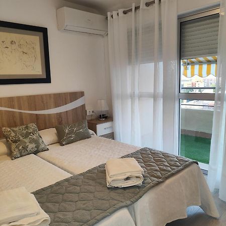 Agradable Duplex Terraza Virgen Del Rocio Lägenhet Sevilla Exteriör bild