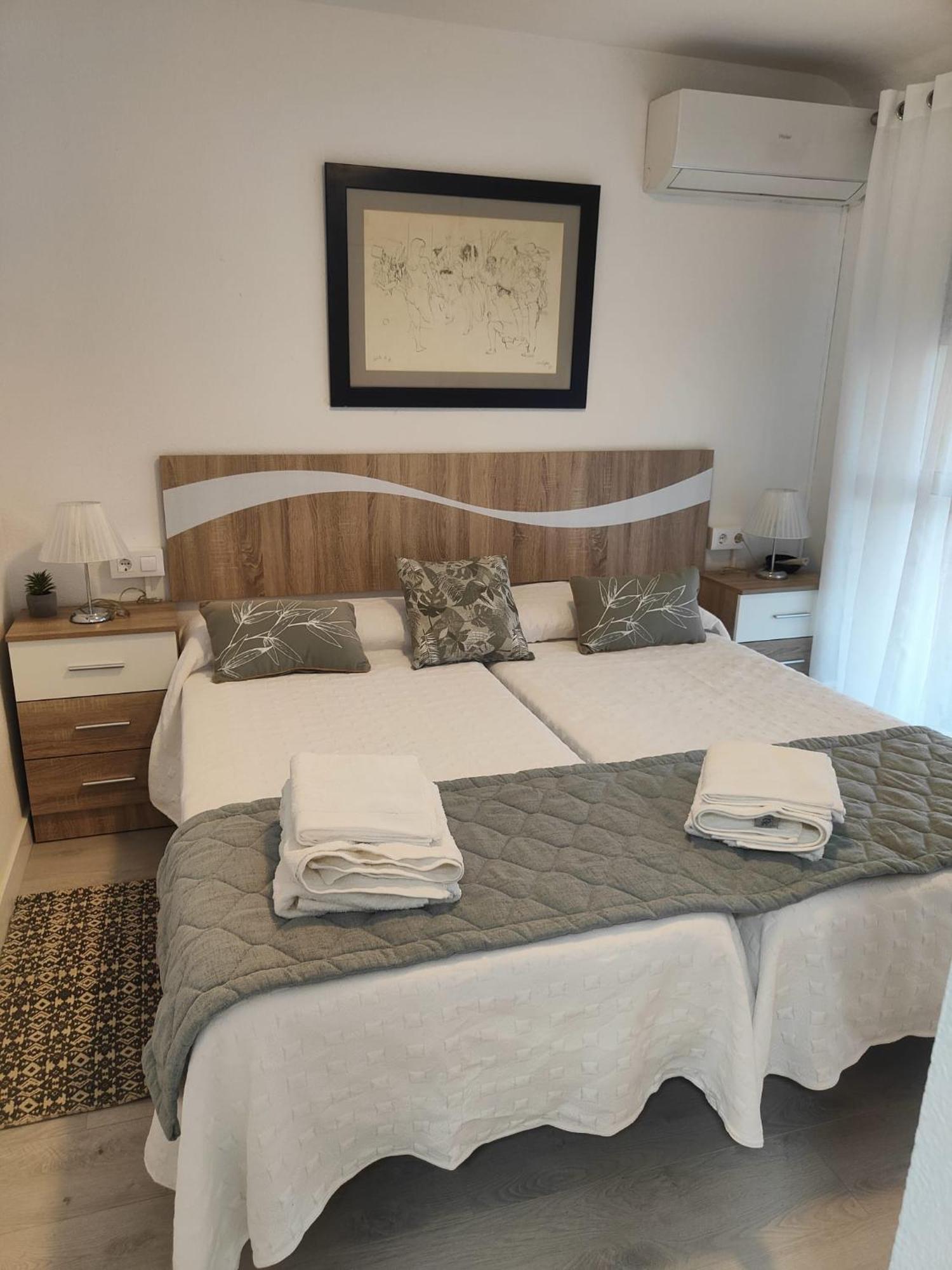 Agradable Duplex Terraza Virgen Del Rocio Lägenhet Sevilla Exteriör bild